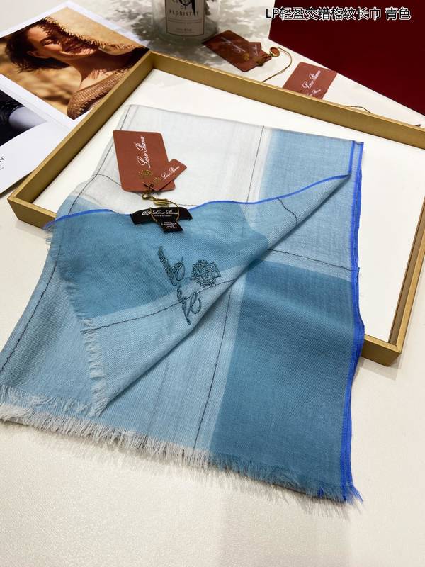 Loro Piana Scarf LPC00049 Loro Piana Scarf LPC00049